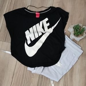 Nike T-shirt